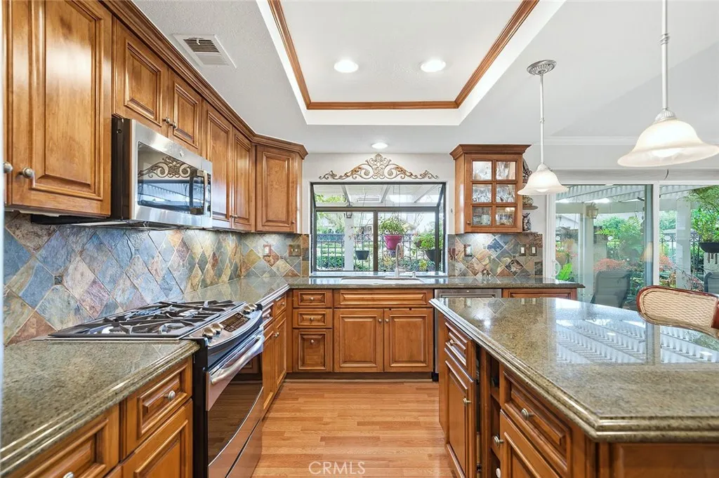 1951 Cobblefield, Glendora, California 91740 home-pic-8