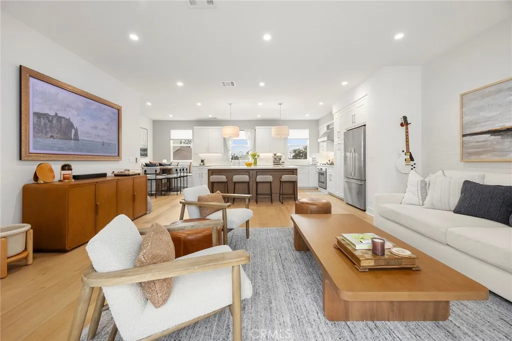 1173 Winslow, Newport Beach, California 92660 home-pic-1