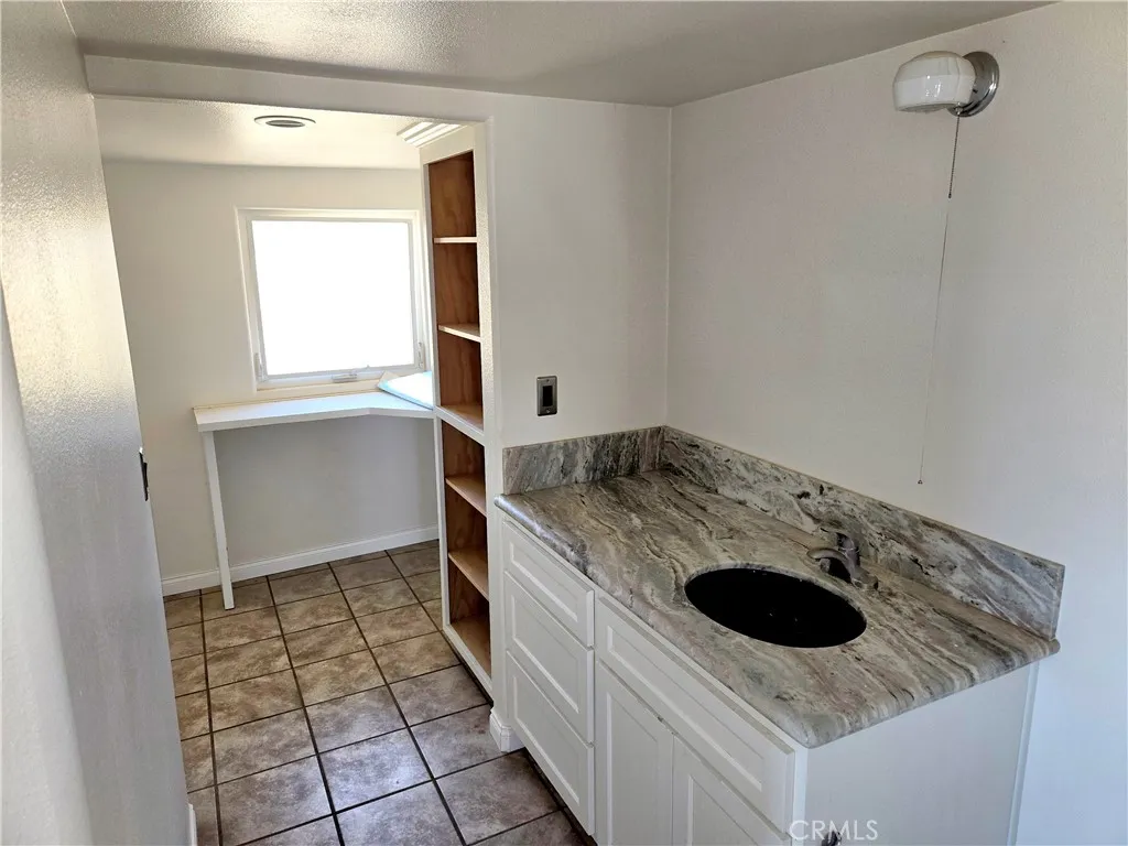 195 Old El Mirage Road, Adelanto, California 92301 home-pic-26