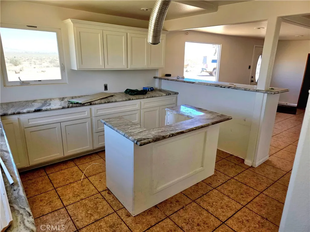 195 Old El Mirage Road, Adelanto, California 92301 home-pic-21