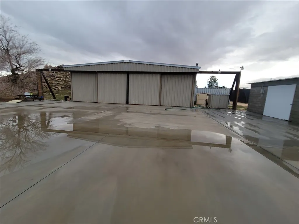 195 Old El Mirage Road, Adelanto, California 92301 home-pic-33