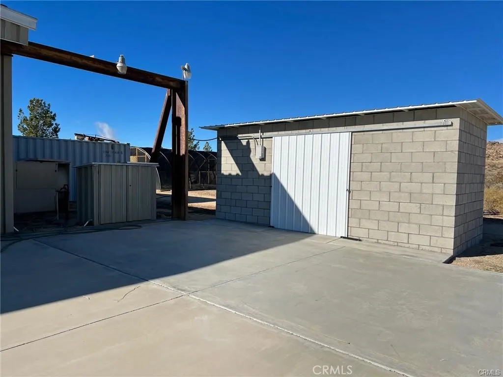 195 Old El Mirage Road, Adelanto, California 92301 home-pic-34