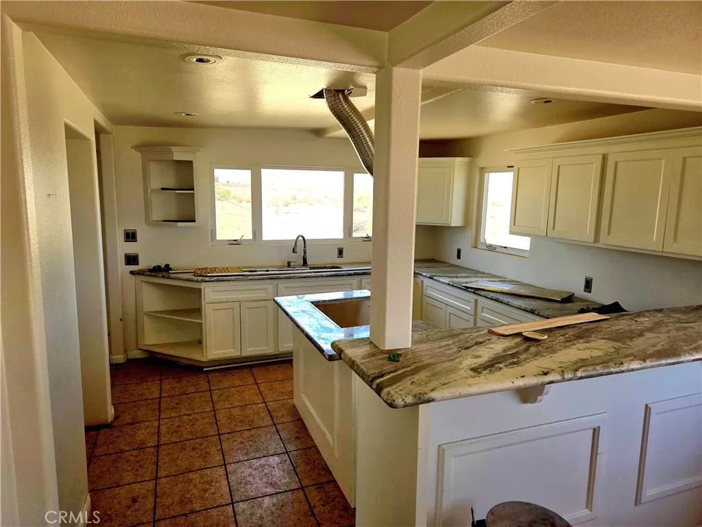 195 Old El Mirage Road, Adelanto, California 92301 home-pic-22