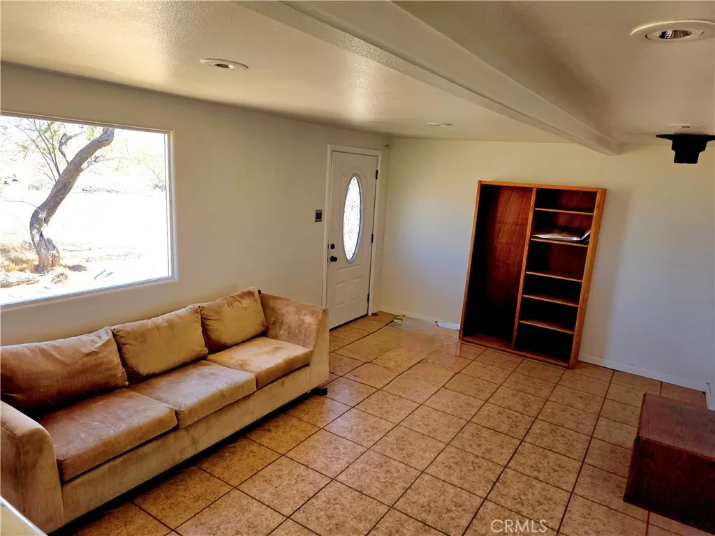 195 Old El Mirage Road, Adelanto, California 92301 home-pic-20