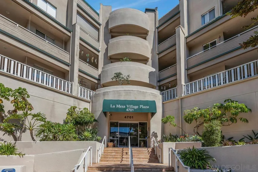 4701 Date Ave 219, La Mesa, California 91942 home-pic-1