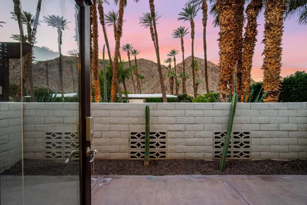 46500 Cameo Palms Drive, La Quinta, California 92253 home-pic-40