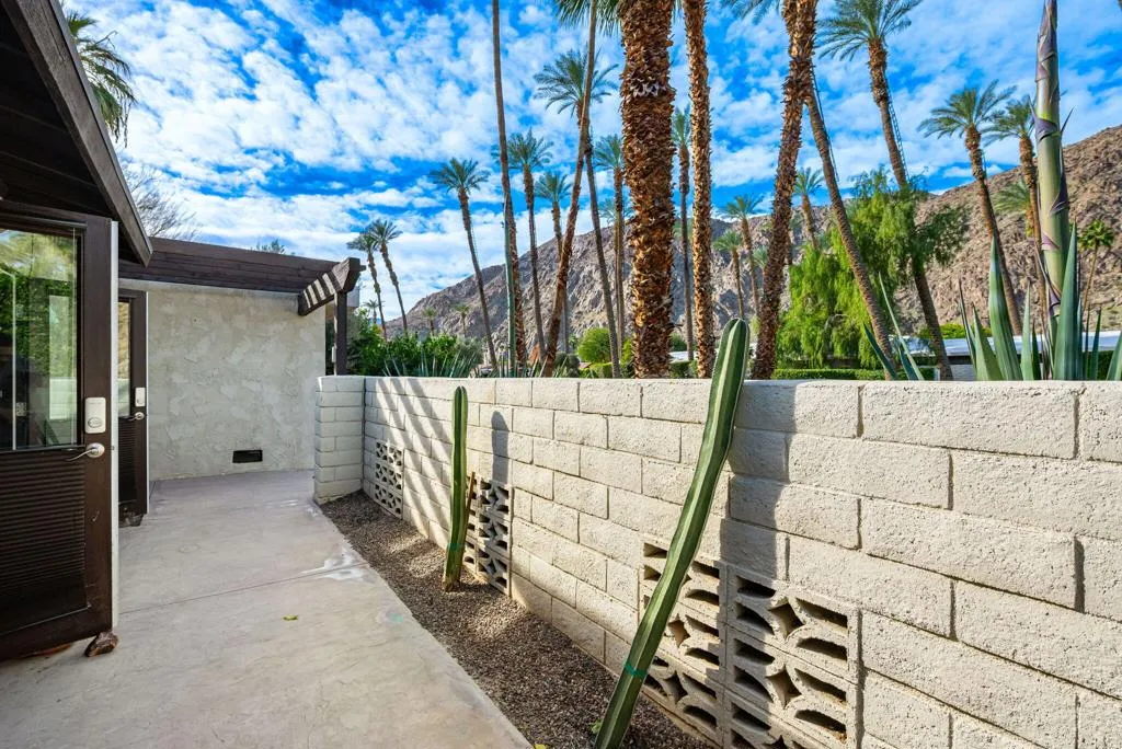 46500 Cameo Palms Drive, La Quinta, California 92253 home-pic-36