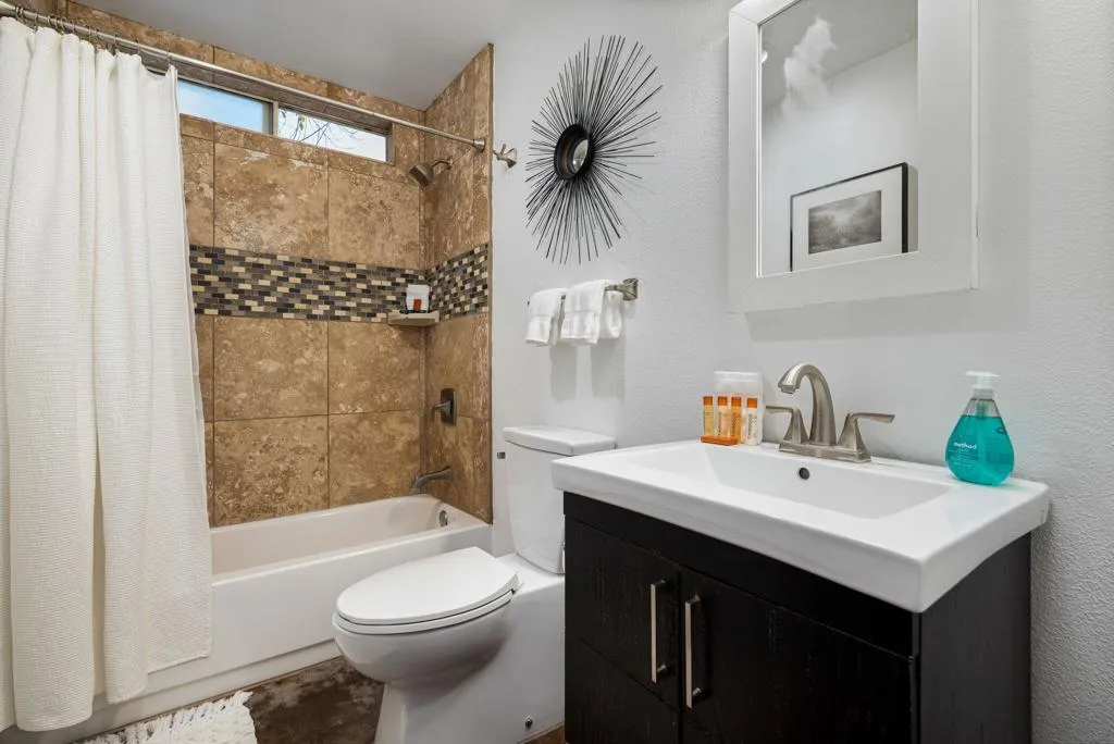 46500 Cameo Palms Drive, La Quinta, California 92253 home-pic-28