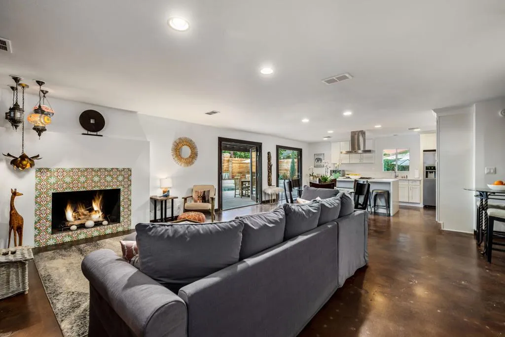 46500 Cameo Palms Drive, La Quinta, California 92253 home-pic-5