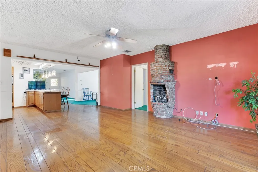 613 N California, Burbank, California 91505 home-pic-23