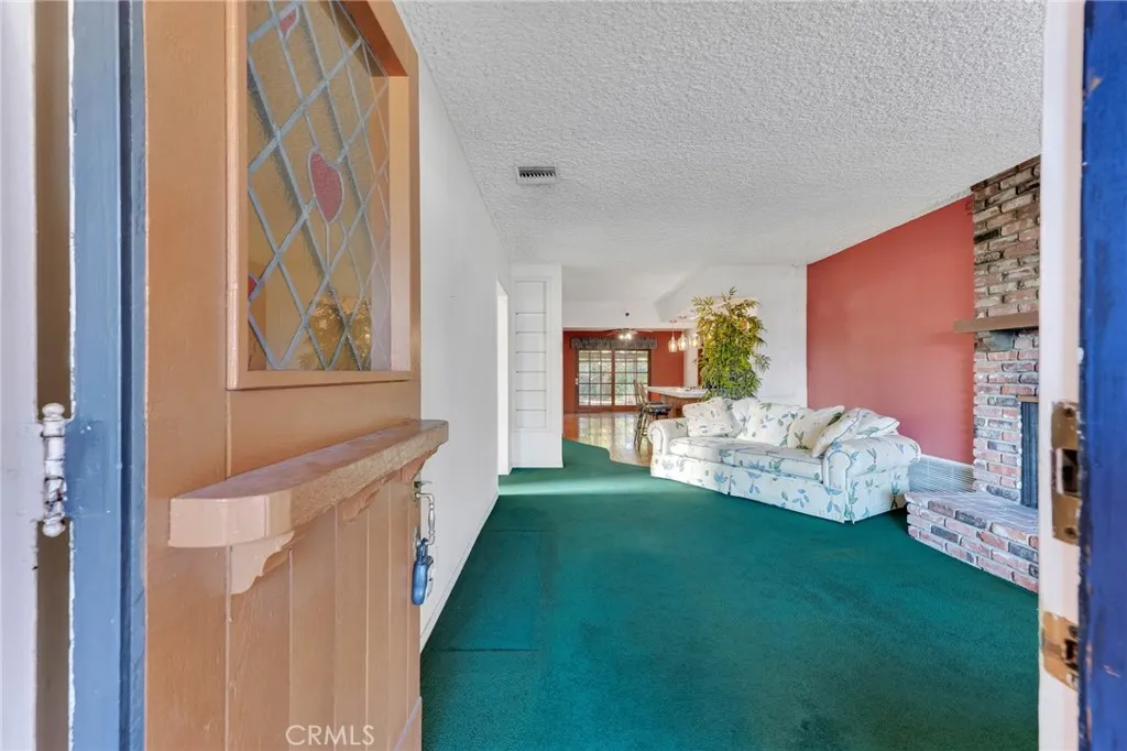 613 N California, Burbank, California 91505 home-pic-7