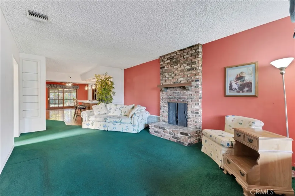 613 N California, Burbank, California 91505 home-pic-8