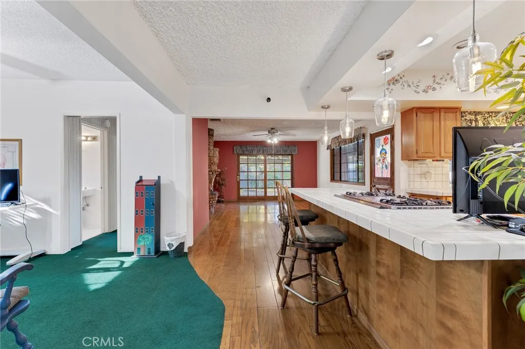613 N California, Burbank, California 91505 home-pic-13