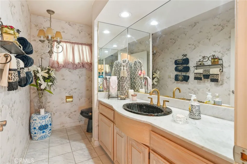 4160 Don Jose Drive, Los Angeles, California 90008 home-pic-10