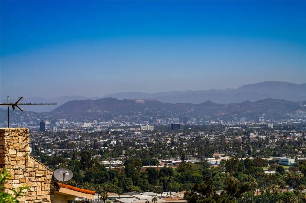 4160 Don Jose Drive, Los Angeles, California 90008 home-pic-20
