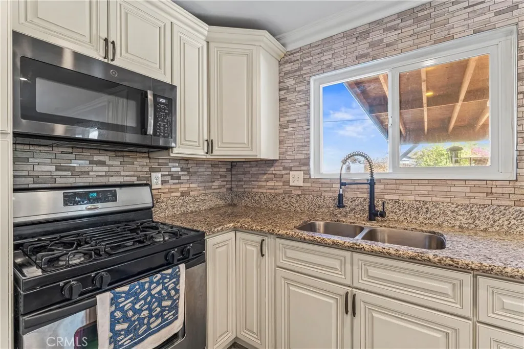 3149 Sierra Avenue, Norco, California 92860 home-pic-6