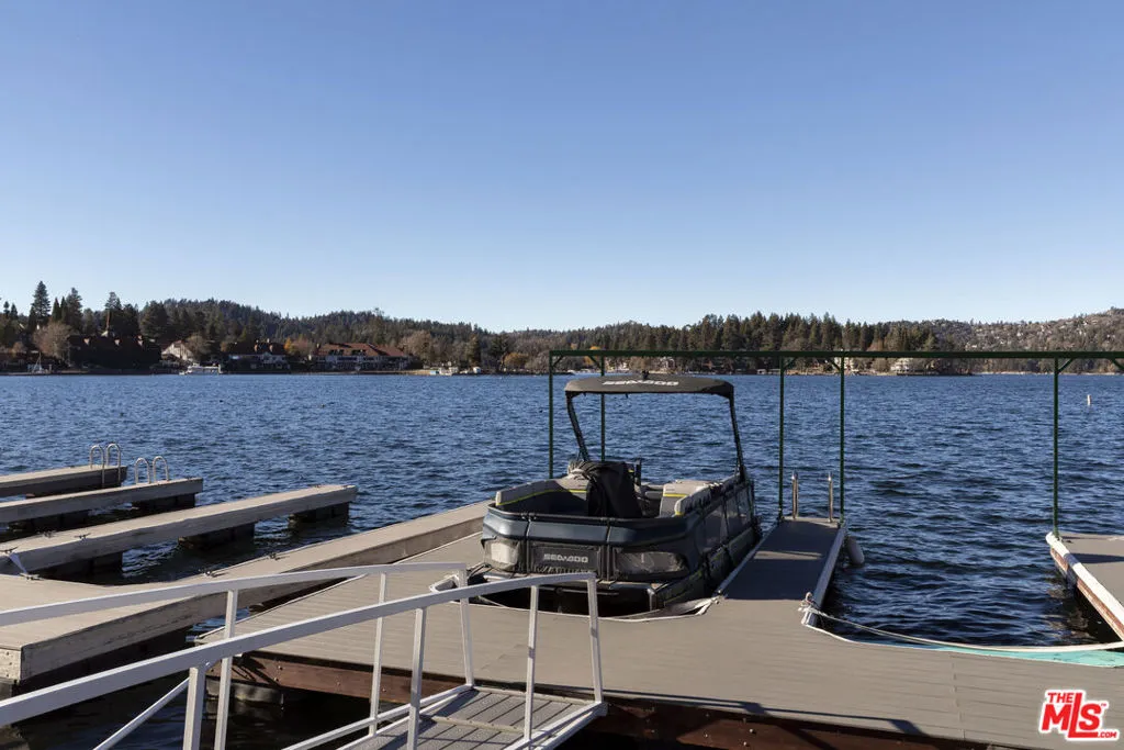 265 Garden Drive, Lake Arrowhead, California 92352 home-pic-32