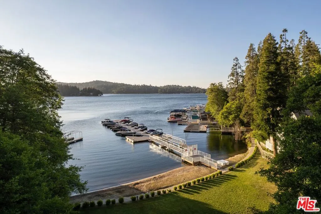 265 Garden Drive, Lake Arrowhead, California 92352 home-pic-22