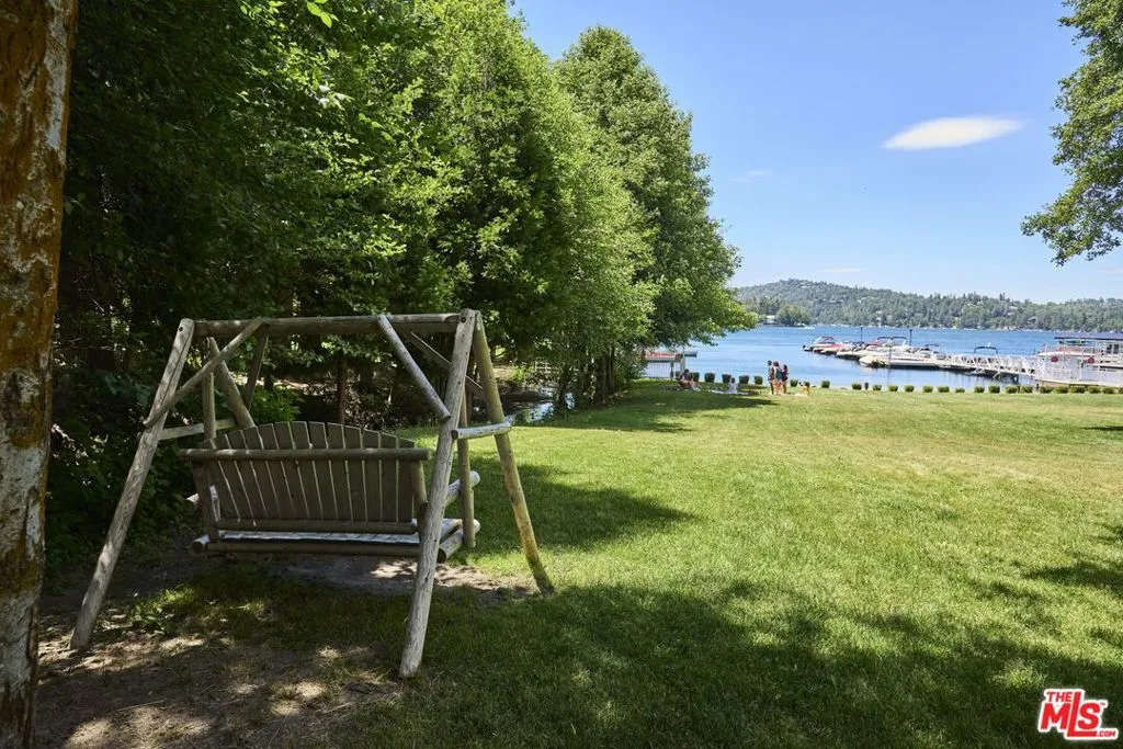 265 Garden Drive, Lake Arrowhead, California 92352 home-pic-24