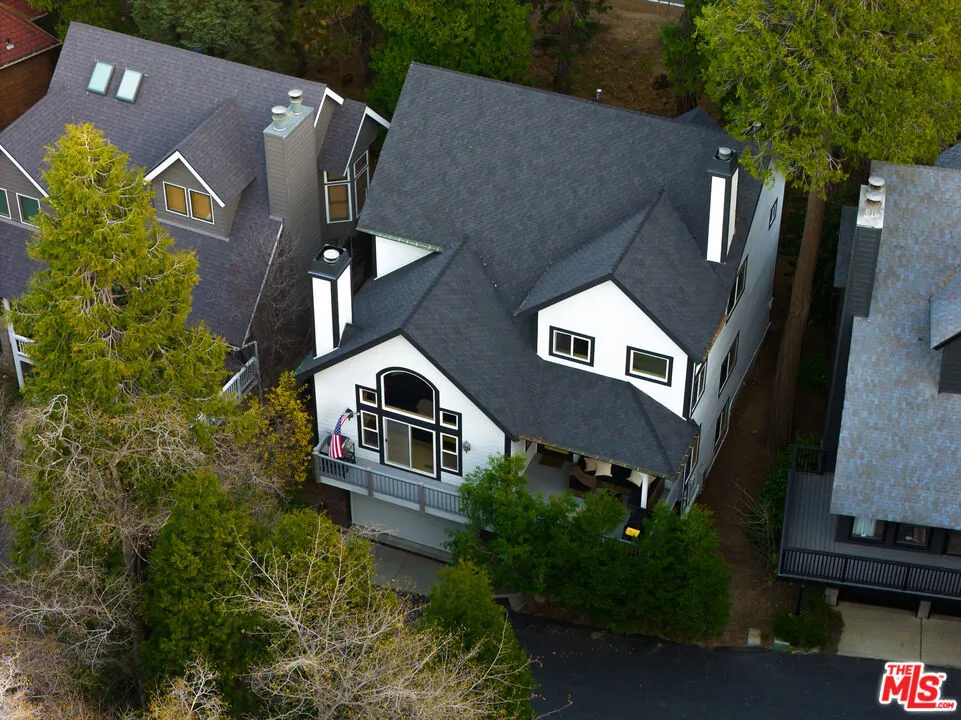 265 Garden Drive, Lake Arrowhead, California 92352 home-pic-28