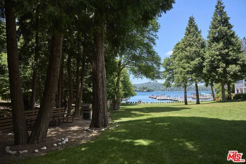265 Garden Drive, Lake Arrowhead, California 92352 home-pic-23