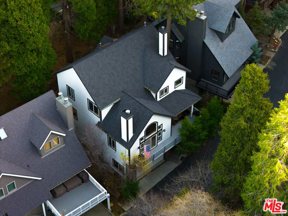 265 Garden Drive, Lake Arrowhead, California 92352 home-pic-27
