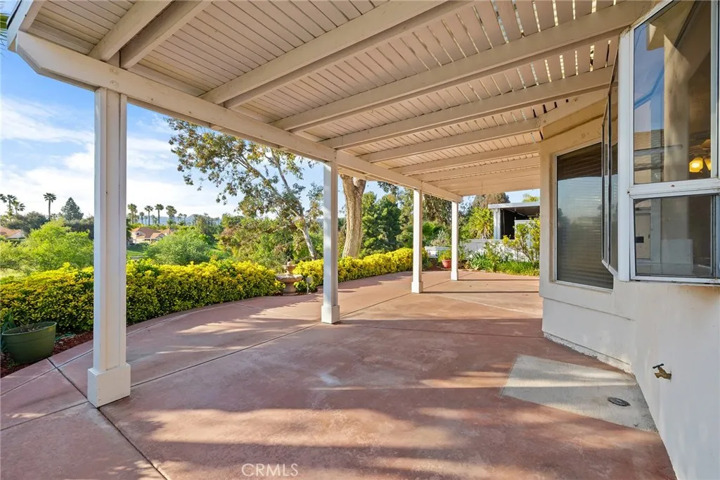 40511 Via Amapola, Murrieta, California 92562 home-pic-28