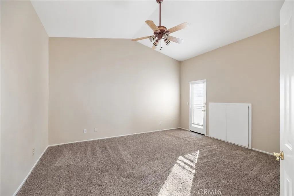 40511 Via Amapola, Murrieta, California 92562 home-pic-19