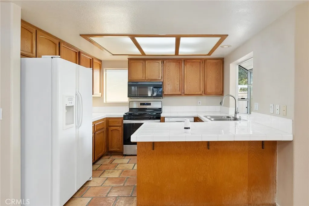 40511 Via Amapola, Murrieta, California 92562 home-pic-13