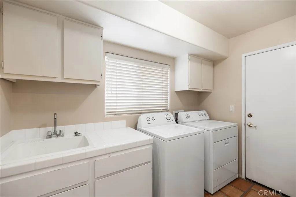 40511 Via Amapola, Murrieta, California 92562 home-pic-17