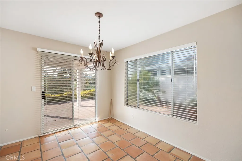 40511 Via Amapola, Murrieta, California 92562 home-pic-16