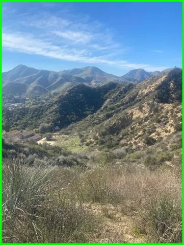 5317 Justamere Avenue, Val Verde, California 91384