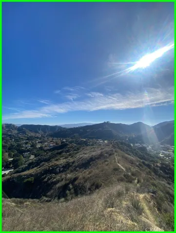 5317 Justamere Avenue, Val Verde, California 91384