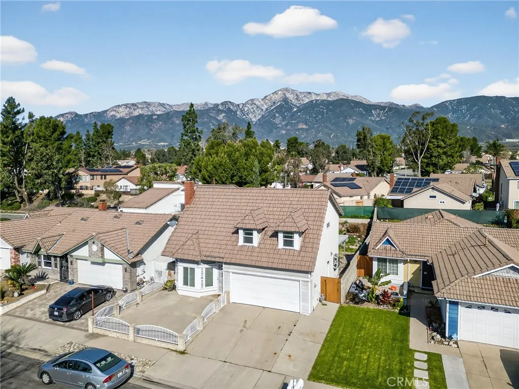 11570 Pinnacle Peak Court, Rancho Cucamonga, California 91737 home-pic-1