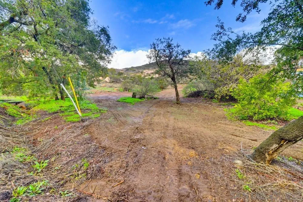 15751 Lyons Valley Rd, Jamul, California 91935 home-pic-58
