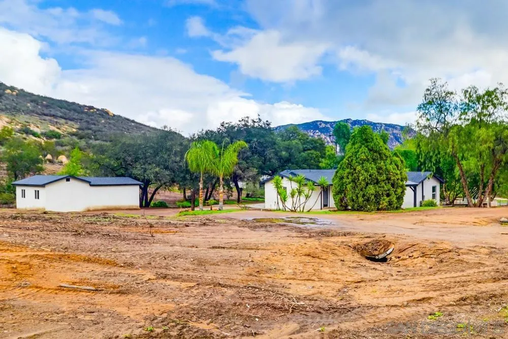 15751 Lyons Valley Rd, Jamul, California 91935 home-pic-52