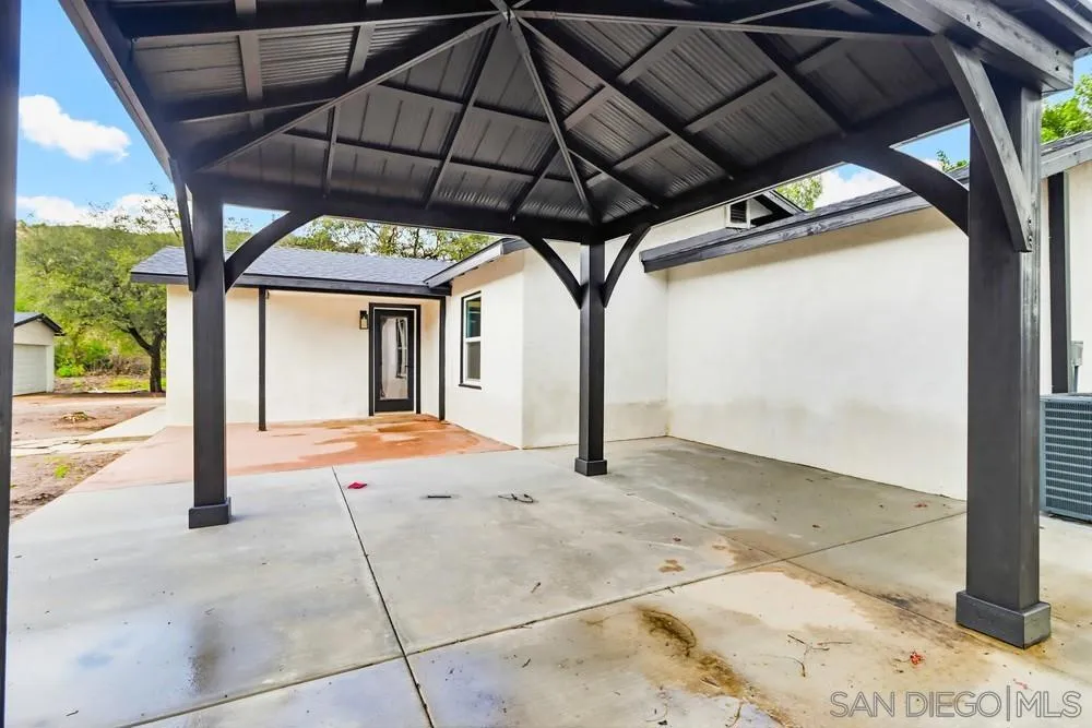 15751 Lyons Valley Rd, Jamul, California 91935 home-pic-43