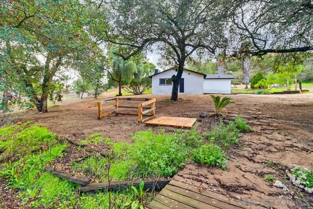 15751 Lyons Valley Rd, Jamul, California 91935 home-pic-54
