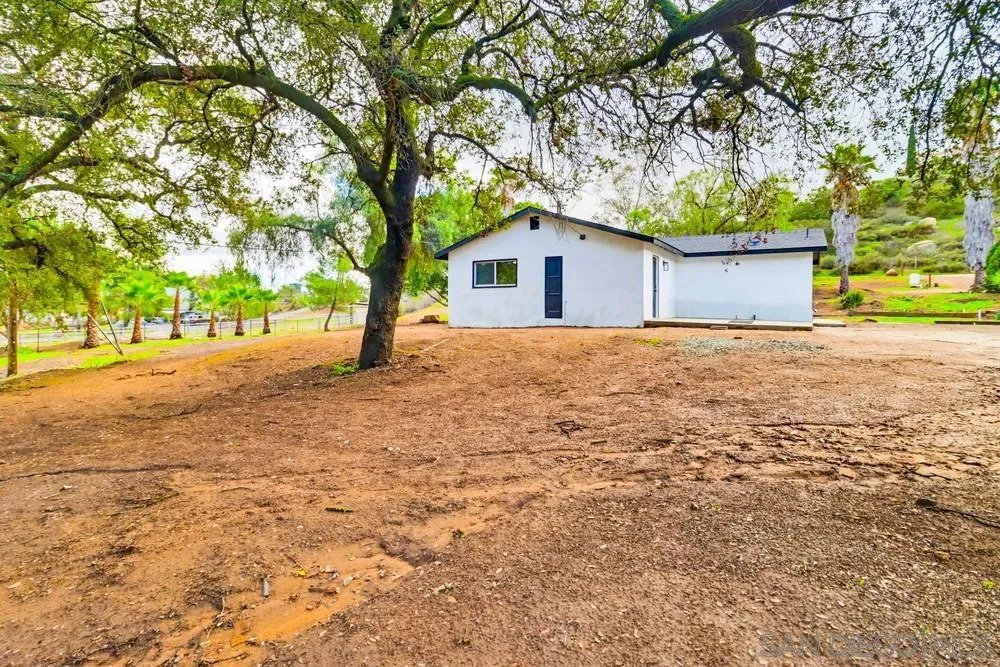 15751 Lyons Valley Rd, Jamul, California 91935 home-pic-37
