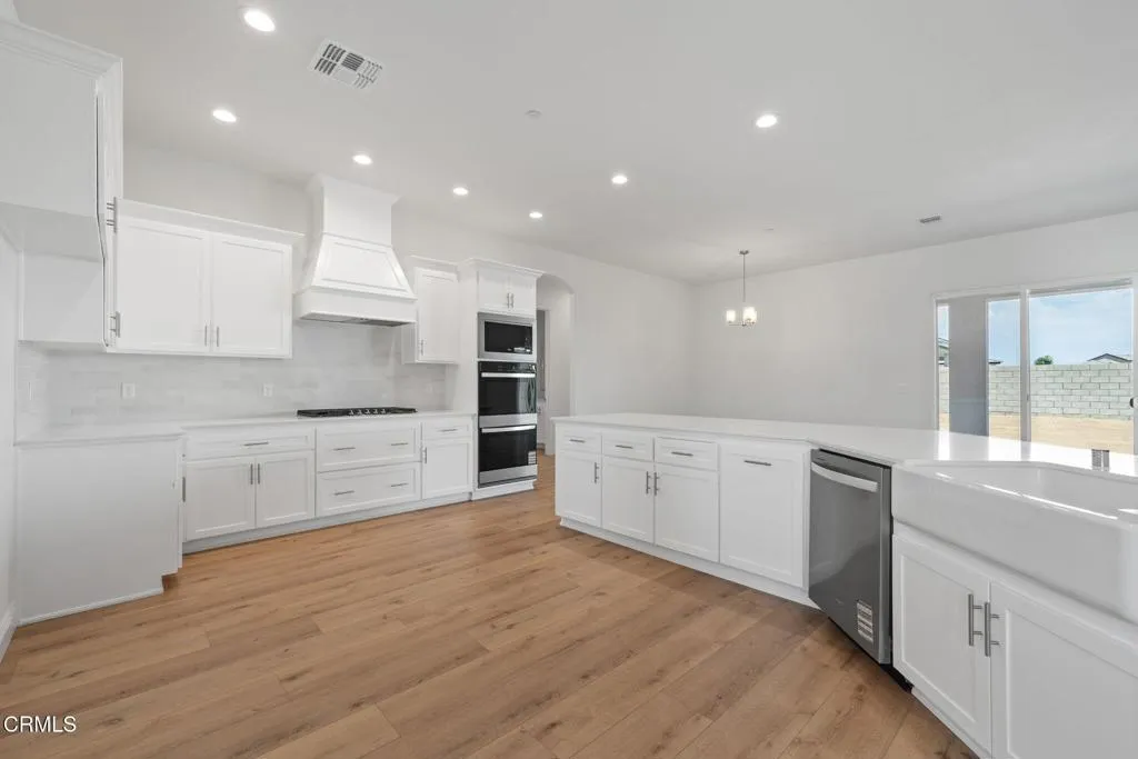 18-web-or-mls-7422-allenmier-ct