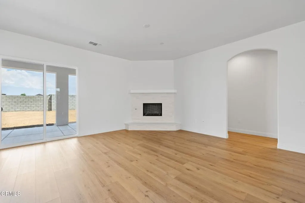 15-web-or-mls-7422-allenmier-ct