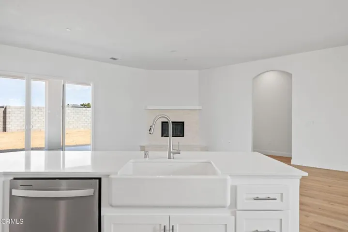 24-web-or-mls-7422-allenmier-ct