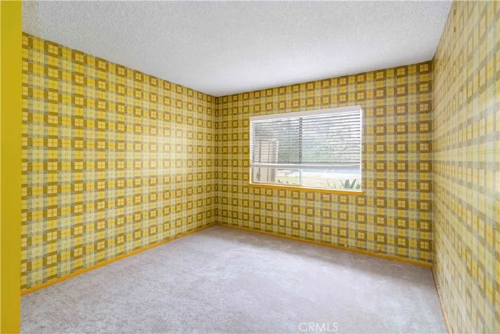 9827 Lasaine, Northridge, California 91325