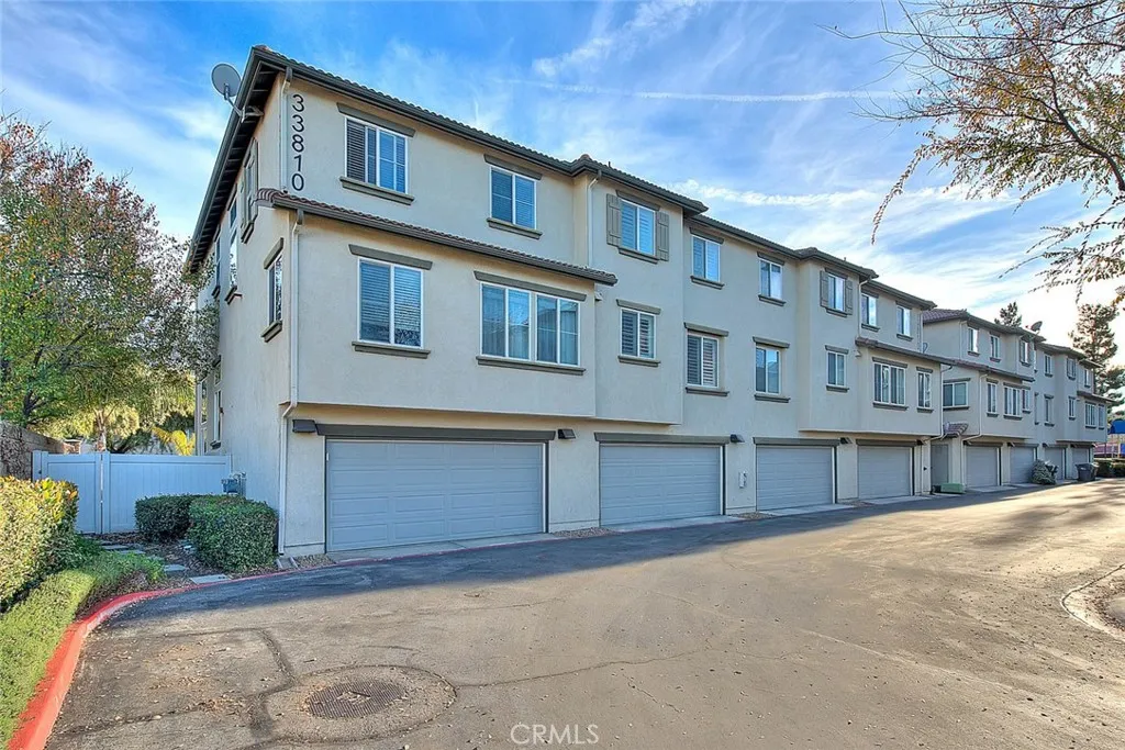 33810 Willow Haven 101, Murrieta, California 92563 home-pic-60