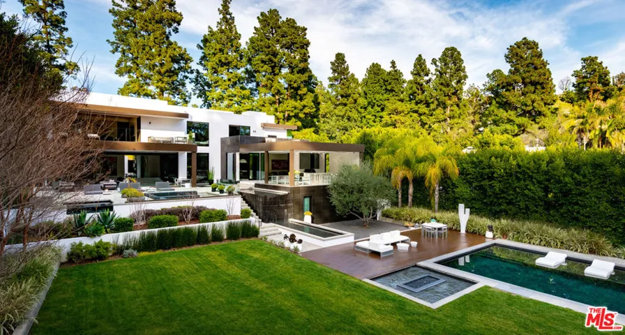 1231 Lago Vista Drive, Beverly Hills, California 90210