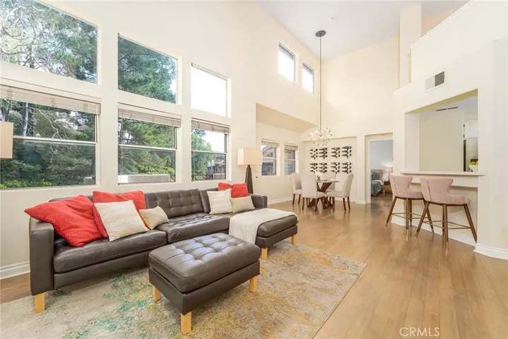 Nice sized living room and dining area