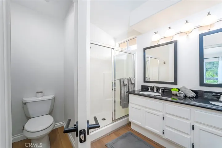 Main Bathroom with 2 sinks