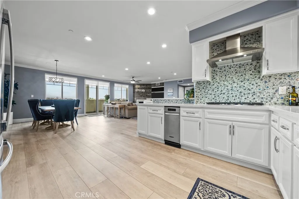 4344 Tradewinds, Oxnard, California 93035 home-pic-14
