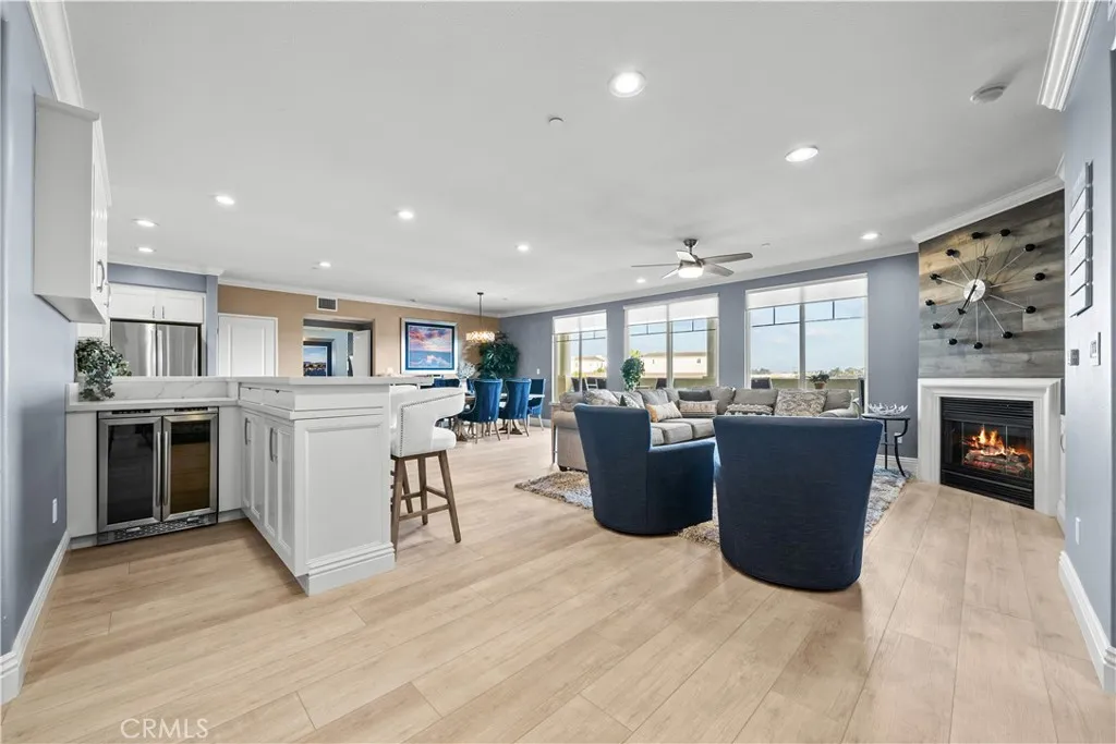 4344 Tradewinds, Oxnard, California 93035 home-pic-1