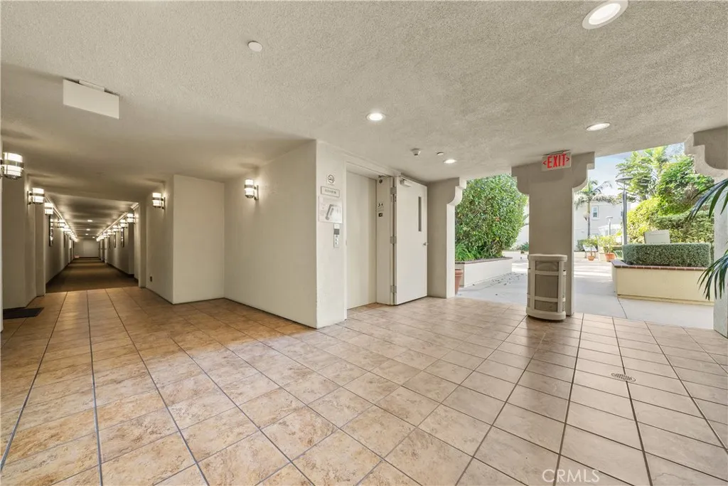 4344 Tradewinds, Oxnard, California 93035 home-pic-47